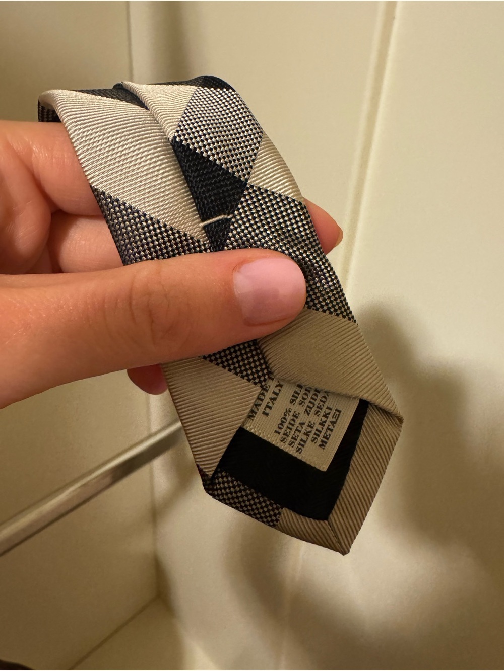 Burberry Check Silk Tie | Archive Beige - Picture 2 of 3